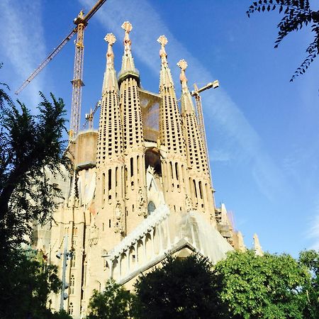 Apartment Bright Sagrada Familia Barcelona Exterior foto